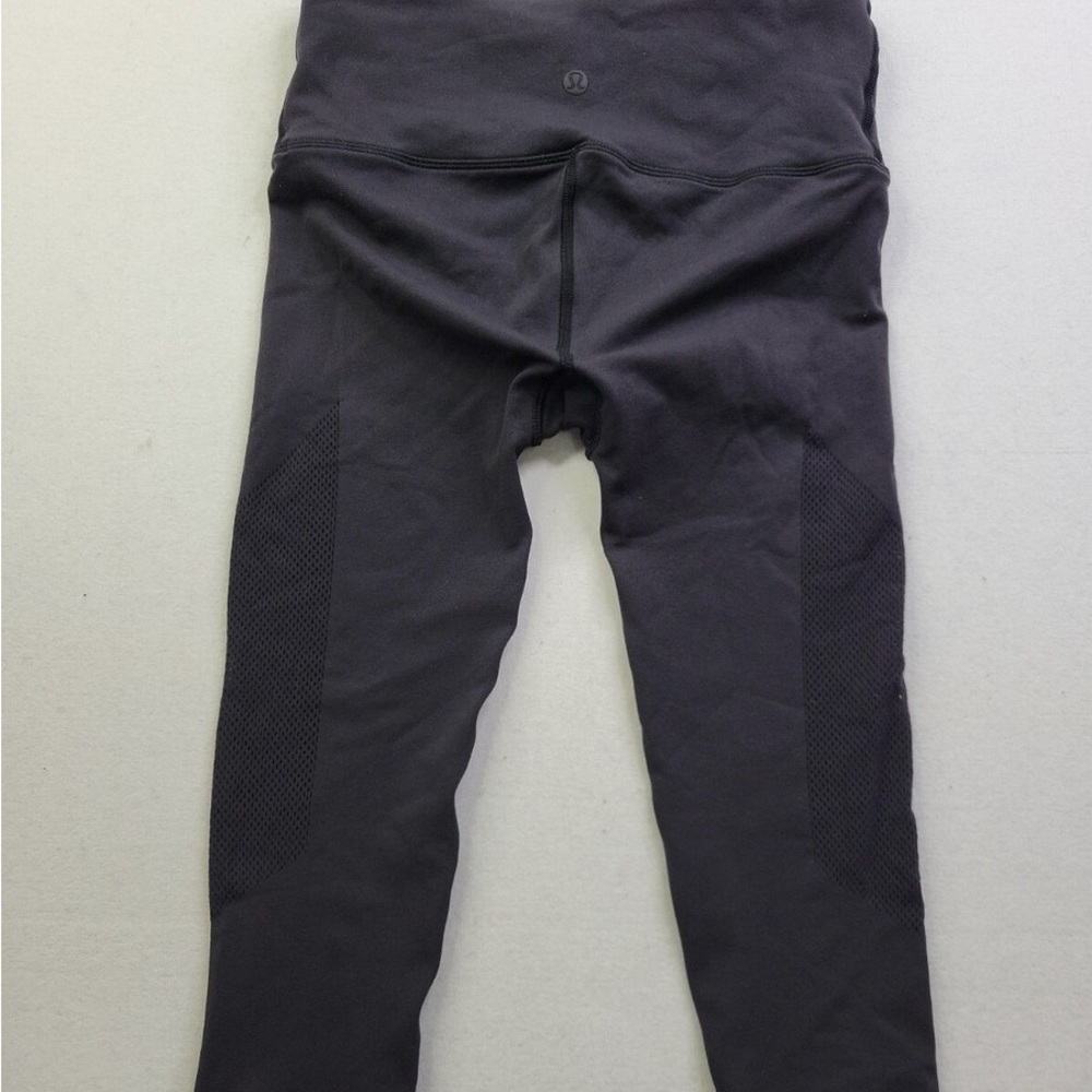 Lululemon Wunder Under Women’s Black Seamless Crop Leggings – Size 6